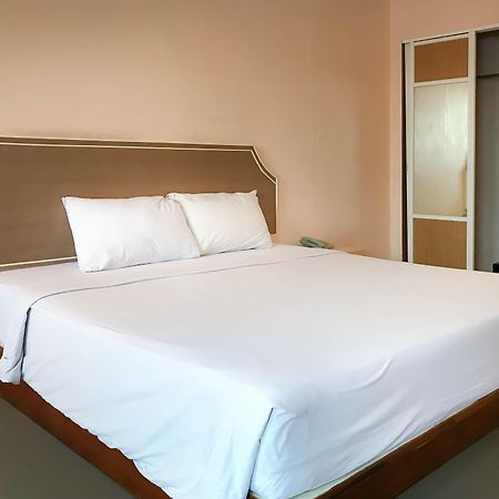 J TWO S Pratunam Hotel Bangkok Bagian luar foto